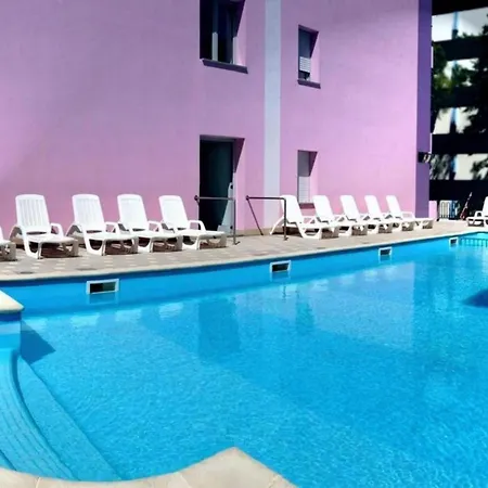 Cozy With Outdoor Pool